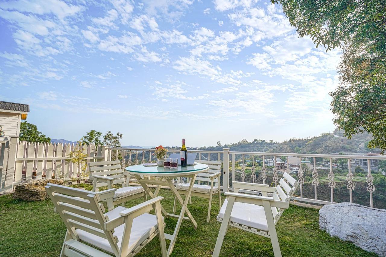 Saffronstays Woodpeckers Villa, Dehradun Rājpur Kültér fotó