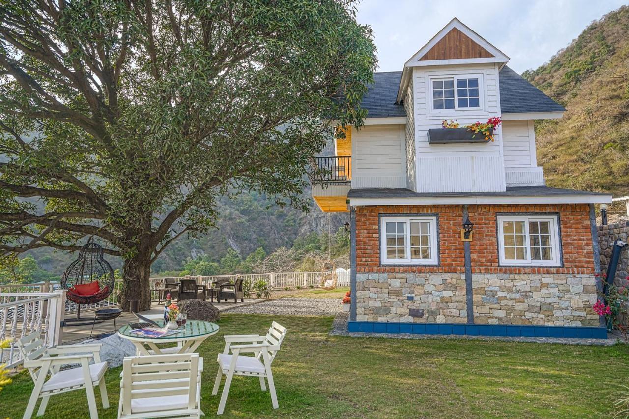 Saffronstays Woodpeckers Villa, Dehradun Rājpur Kültér fotó