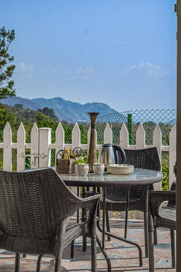 Saffronstays Woodpeckers Villa, Dehradun Rājpur Kültér fotó
